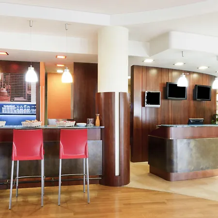 Ibis Firenze Prato Est 3*